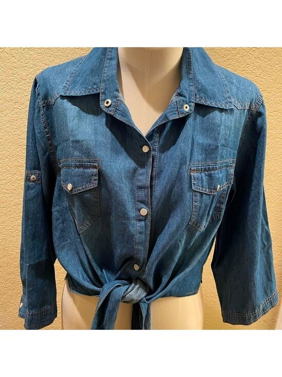 Happlan Tops - Cropped lightweight Denim Shirt NWT